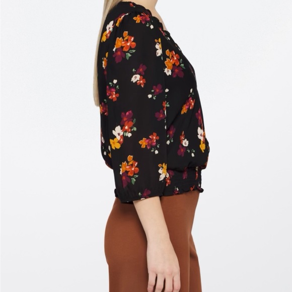 FORTUNE + IVY
Bella Lace Detailed Surplice Blouse| Size L| Black multi - Picture 3 of 10